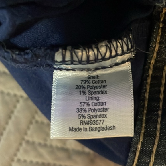 St. John’s bay denim skirt size 18 stretch like new - Picture 4 of 4